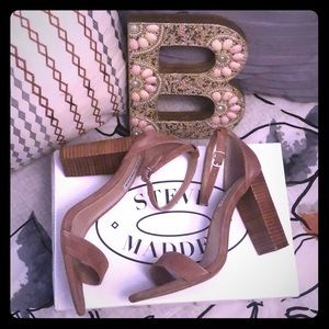 🎀 Dark Tan Steve Madden Sandal Heels 🥰🎀🔥